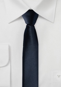 Extra smalle marineblauwe stropdas