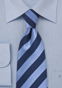 Lange stropdas blauw gestreept