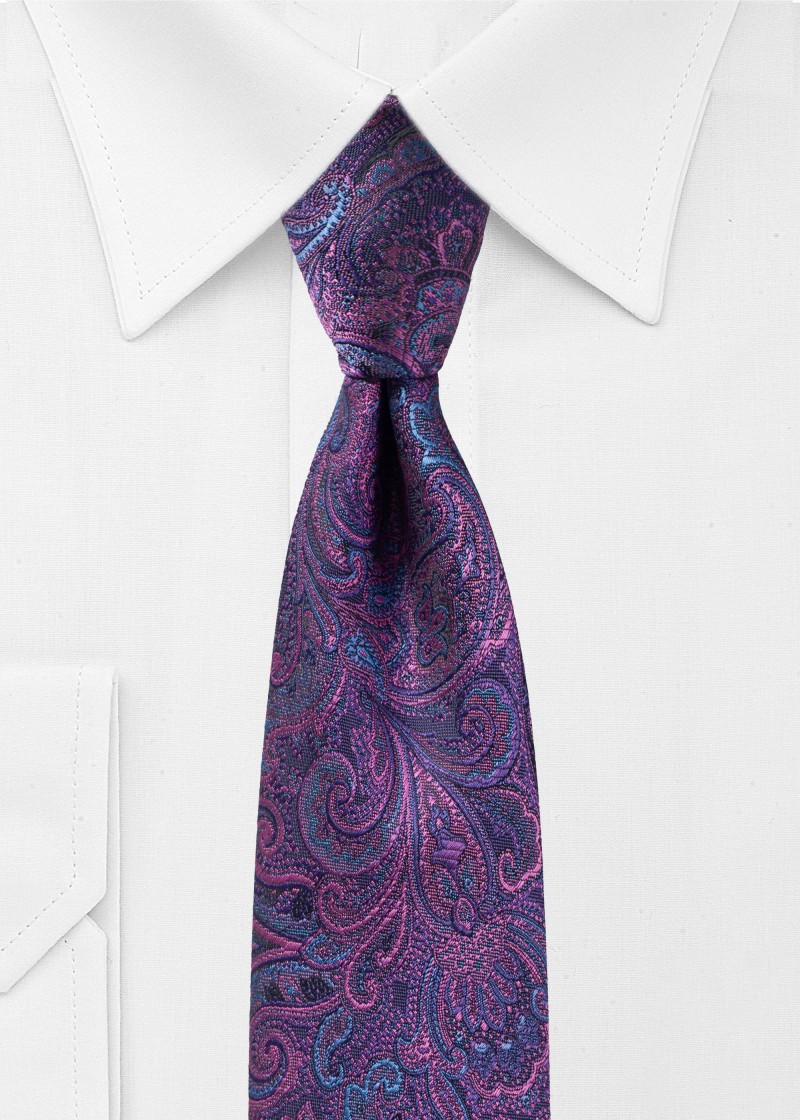 Smalle stropdas met paisleymotief in paars en
