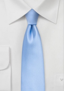 Effen smalle lichtblauwe stropdas