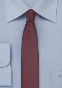 Smalle wijnrode stropdas met geruit patroon